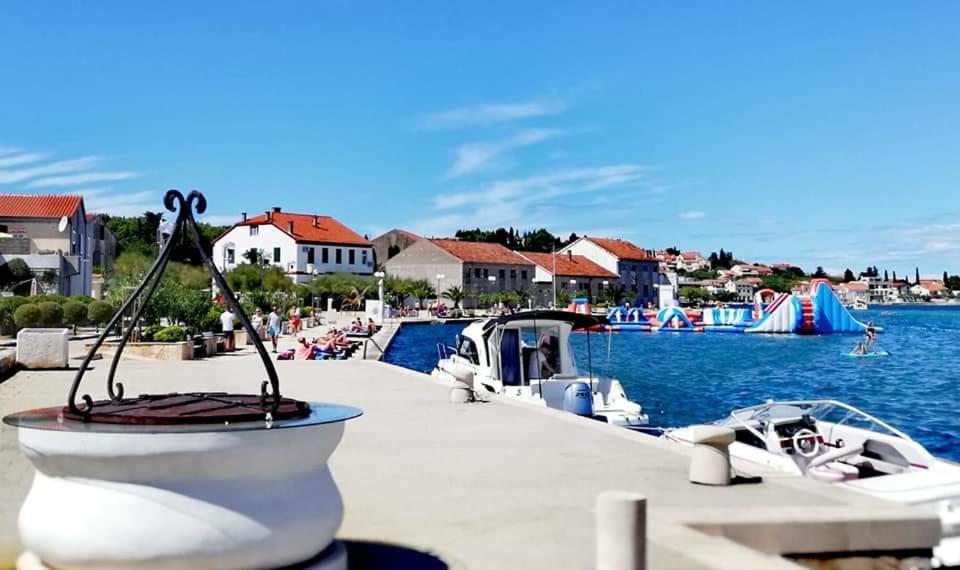 Apartmán Relax Preko Exteriér fotografie